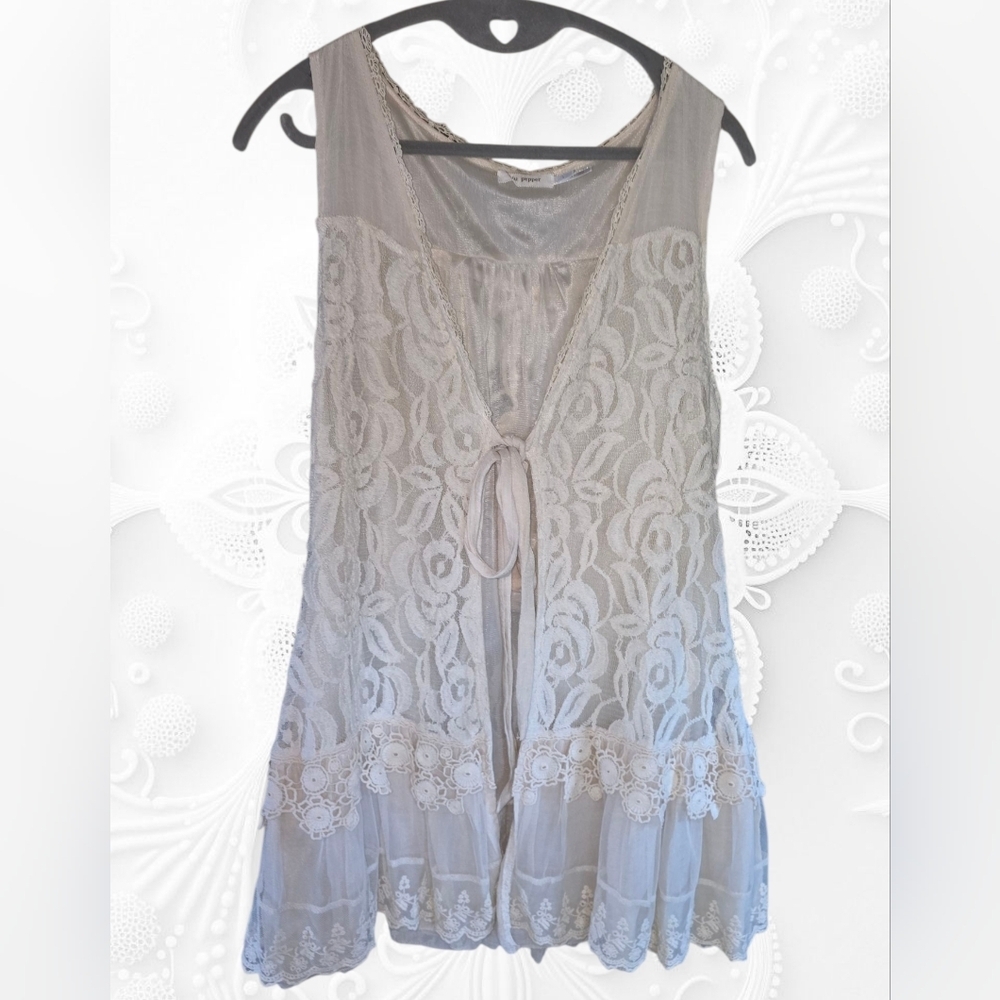 Blue Pepper Lacy Overlay Vest Large (JAC23) - Picture 2 of 9